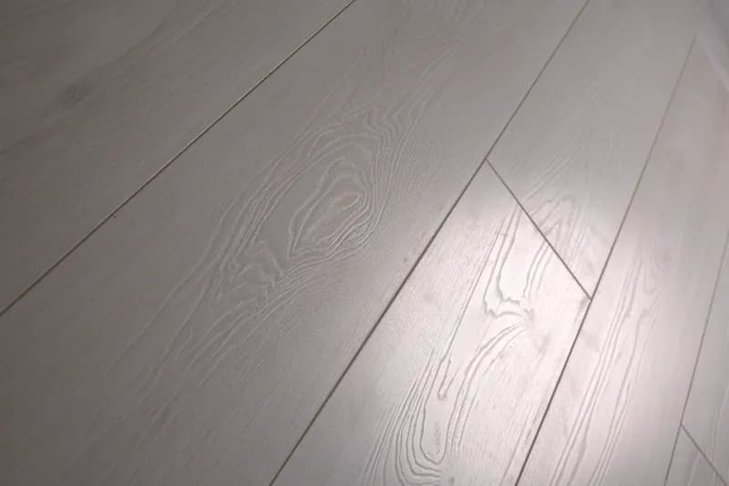1050